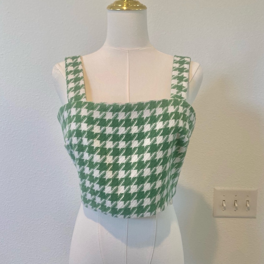 NWOT Green and White Houndstooth Women's Cropped Top